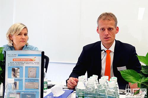 德國庫卡將與美的聯手發(fā)力家用機器人 德國庫卡將與美的聯手發(fā)力家用機器人